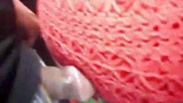கம் லேடிபாய் மீது பேராசையுடன் சேவல் உறிஞ்சி தன் காதலனின் குத ஓட்டையை உறிஞ்சும் ஸ்டிக்கர்